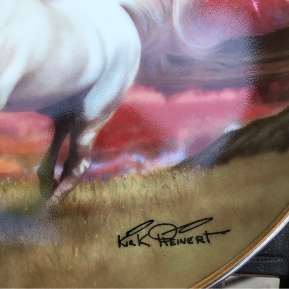 The Mystical Diamond Unicorn - limited edition collectible plate - Picture 3 of 4